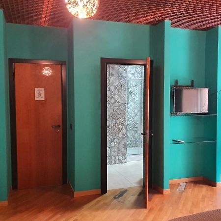 B B Desy Acomodação com café da manhã Caserta Exterior foto