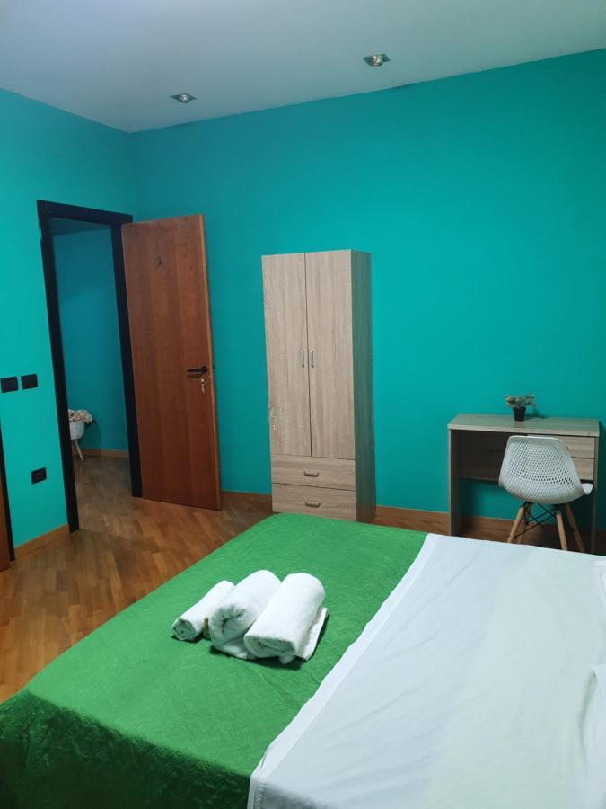 B B Desy Acomodação com café da manhã Caserta Exterior foto